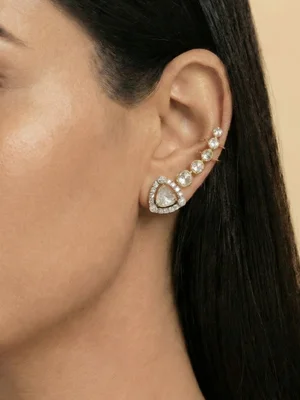 White-metal ear climber, close crop