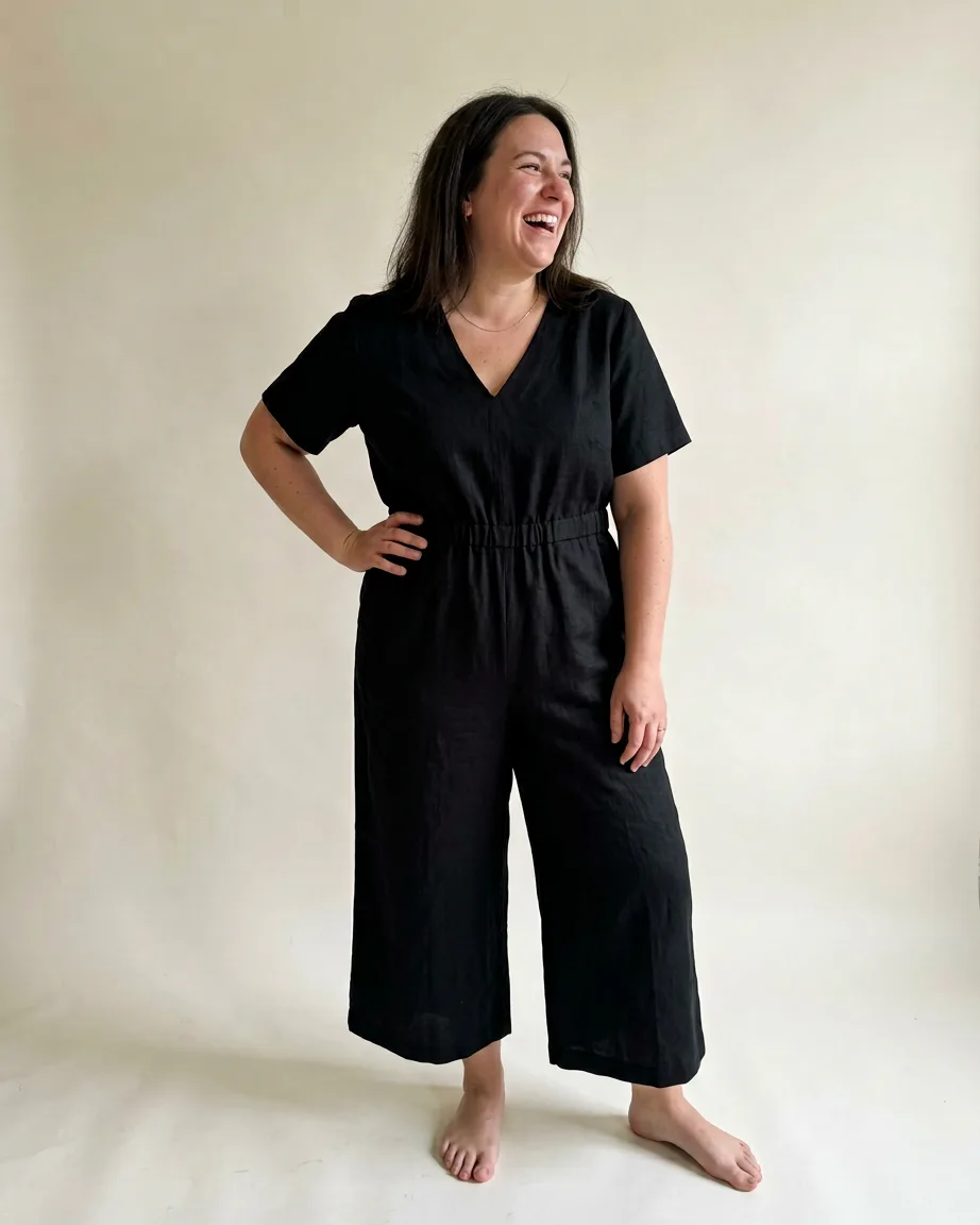 AI plus-size flat-lay to model, finished frame