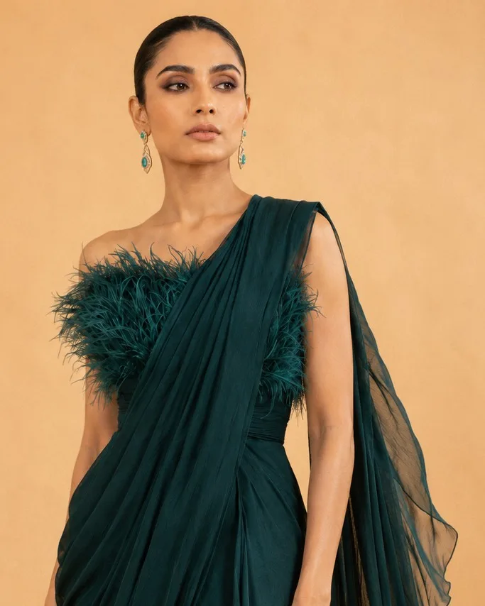 saree product photo as sent, before the colour variants