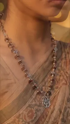 Fashion marketing video — Fit & Drape Close-Up (Product Detail)